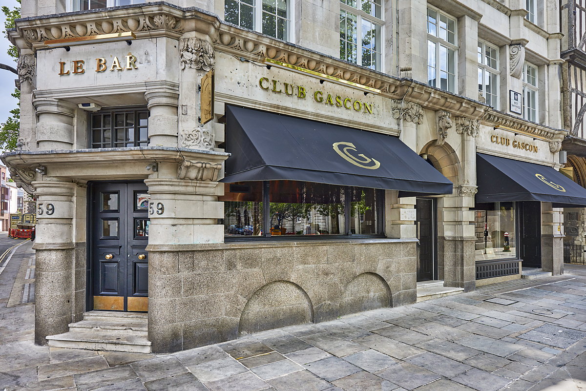 The restored stone-and-timber shopfront of Club Gascon in Smithfield, London